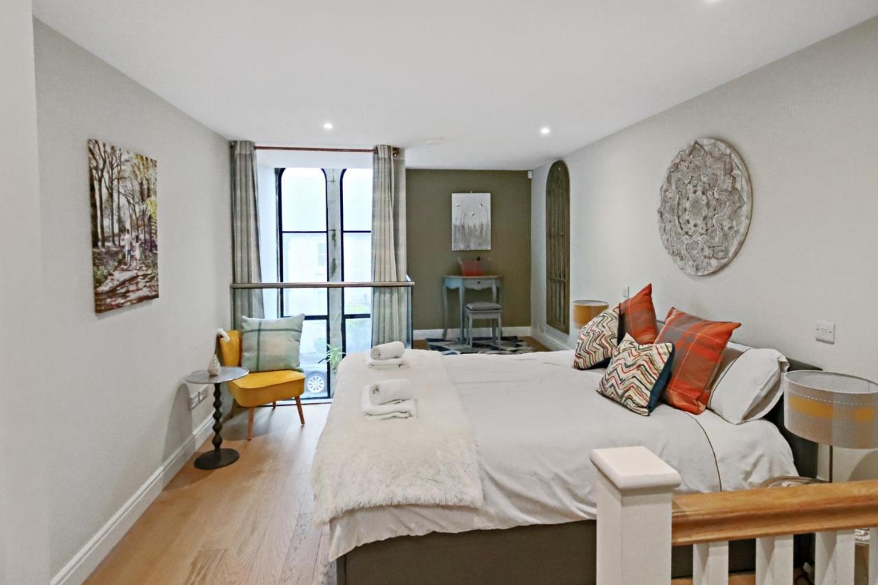 Church Suite, Stow-On-The-Wold, Sleeps 4, Town Location エクステリア 写真