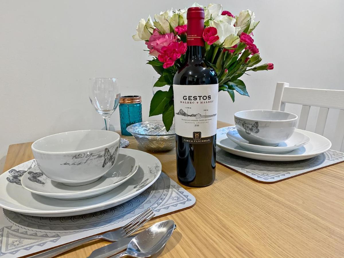 Church Suite, Stow-On-The-Wold, Sleeps 4, Town Location エクステリア 写真