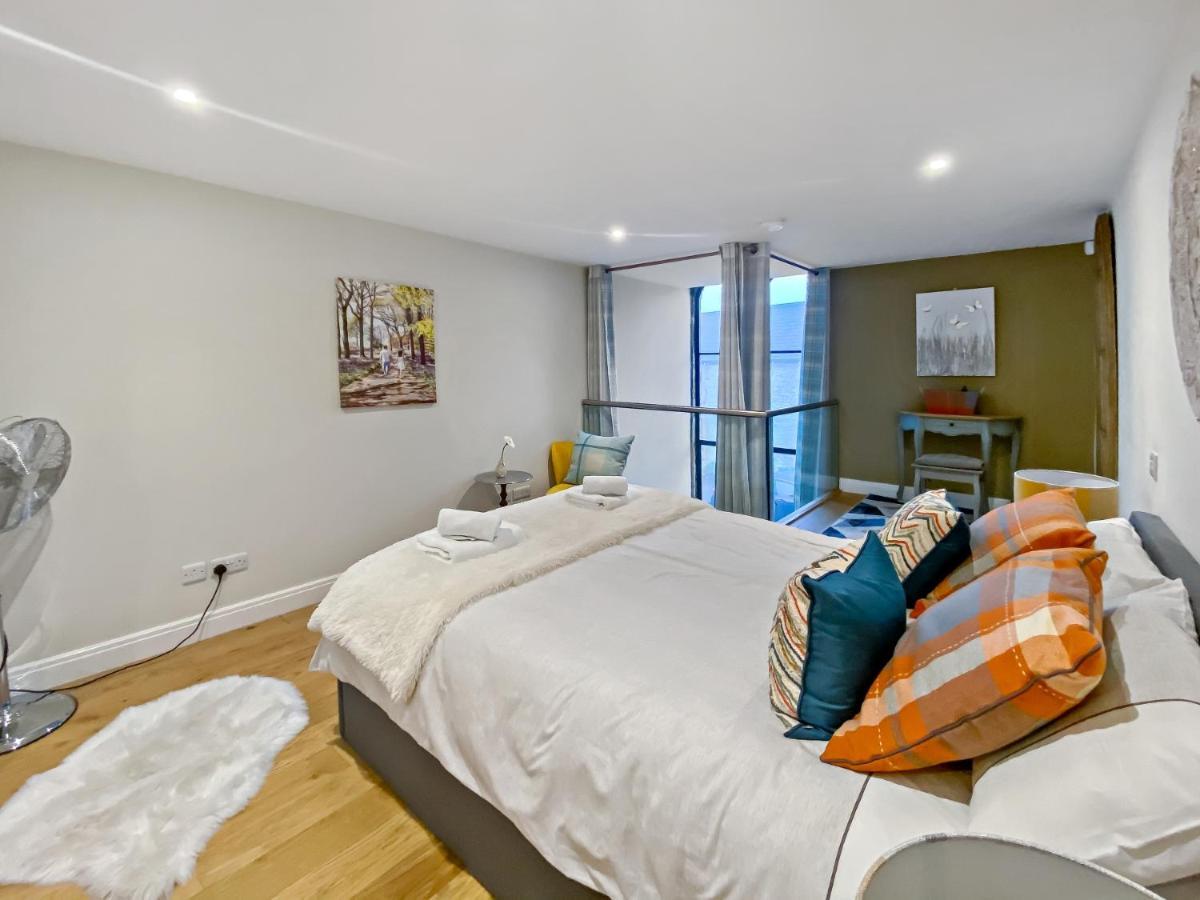 Church Suite, Stow-On-The-Wold, Sleeps 4, Town Location エクステリア 写真
