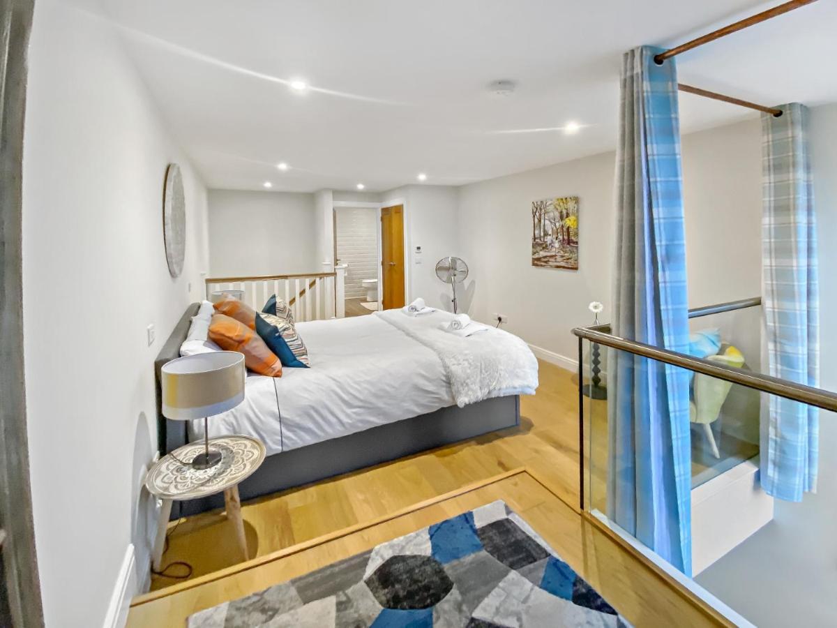 Church Suite, Stow-On-The-Wold, Sleeps 4, Town Location エクステリア 写真