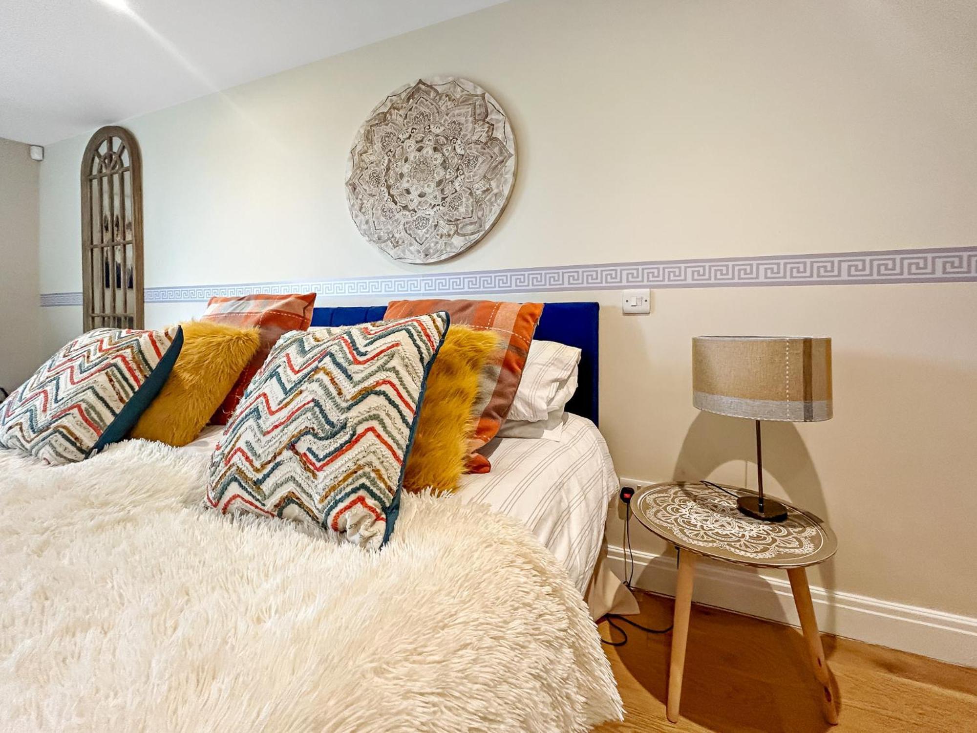 Church Suite, Stow-On-The-Wold, Sleeps 4, Town Location エクステリア 写真
