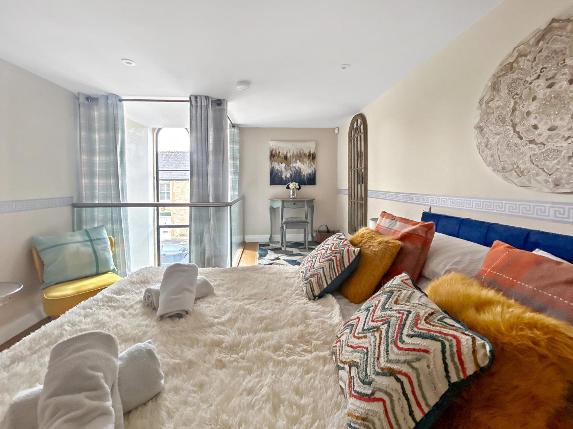 Church Suite, Stow-On-The-Wold, Sleeps 4, Town Location エクステリア 写真
