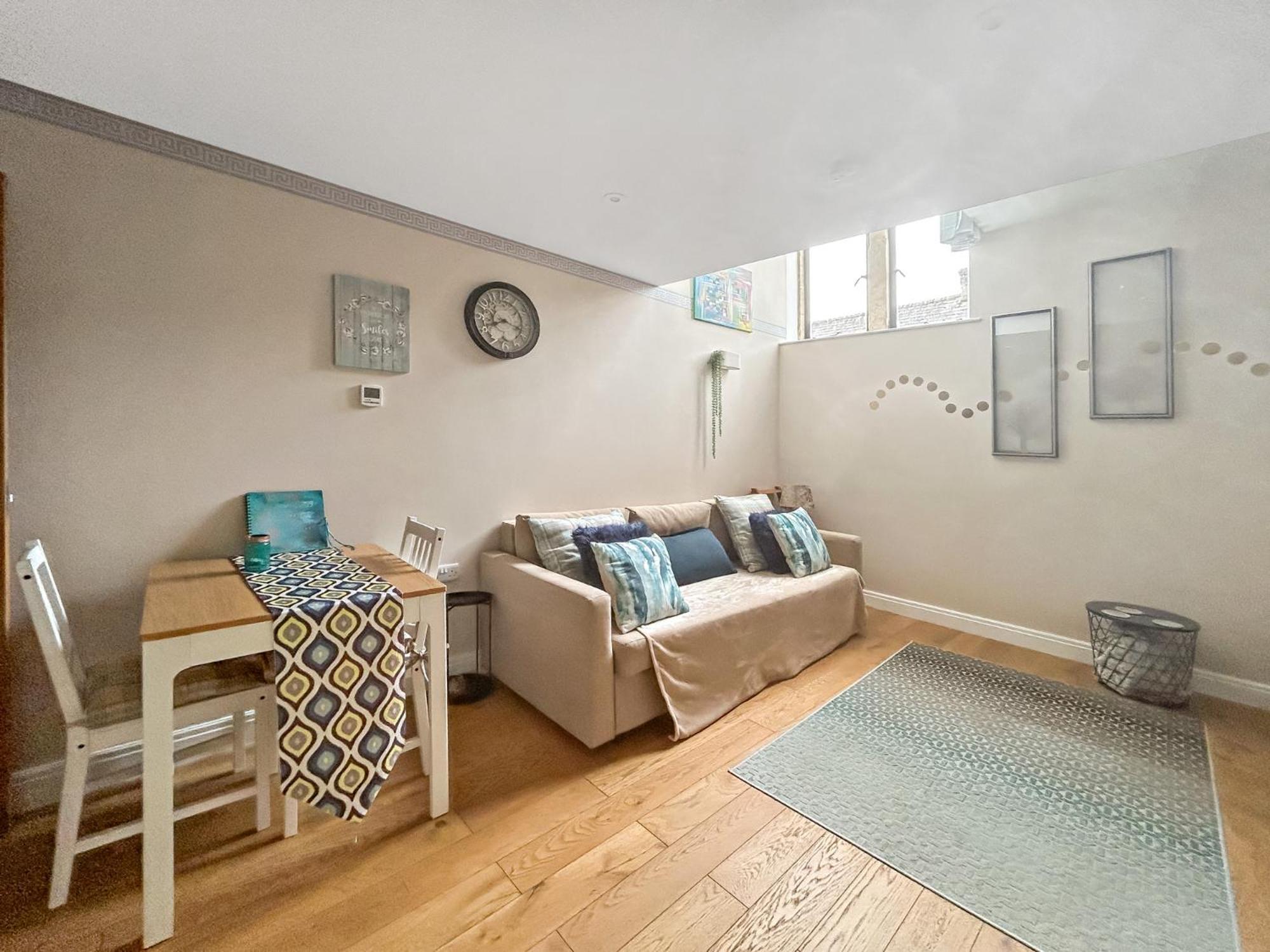 Church Suite, Stow-On-The-Wold, Sleeps 4, Town Location エクステリア 写真